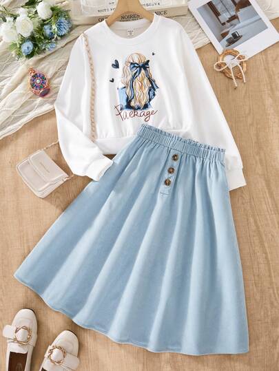 SHEIN 少女两件套：女童休闲长袖圆领印花卫衣搭配松紧腰纽扣半身裙，适合春秋季节穿着，日常百搭。绿色半身裙，白色卫衣。