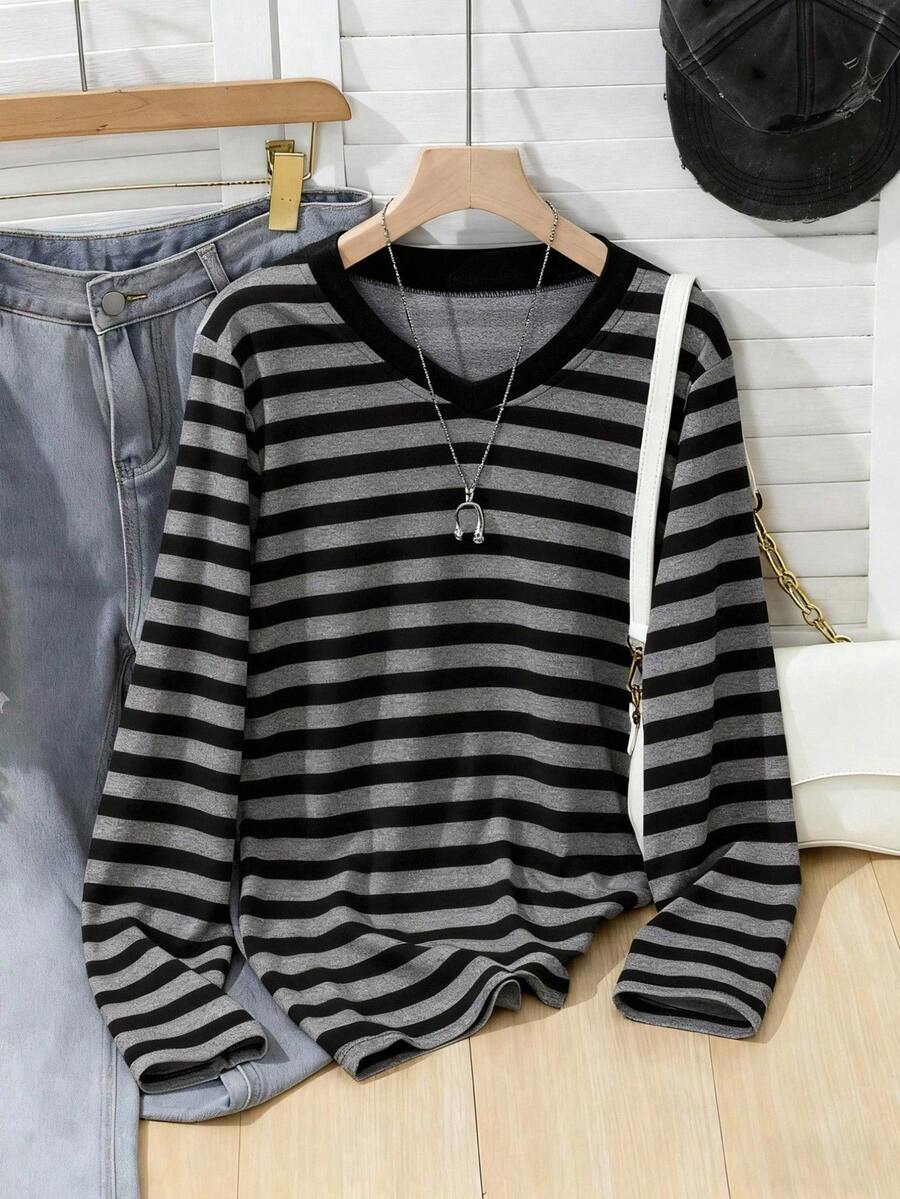 Teen Girls V-Neck Long Sleeve Tops, Minimalist Black & White Striped Bow Print Pattern Casual Tops, Suitable For Autumn/Winter Seasons, Everyday Wear, School, Ins Style, Cute & Versatile