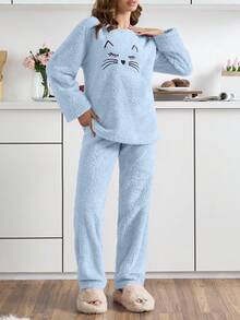 EURMUSE 2件套毛绒可爱猫脸刺绣细节睡衣套装 - 淺藍色 - 查看 3