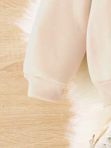 SHEIN 2 件套女婴休闲可爱卡通熊和字母印花圆领运动衫和运动裤套装，秋季服装 - 彩色 - 查看 5