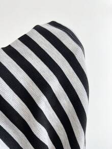 Elamini 黑色和灰色条纹针织罗纹面料撞色亨利领修身长袖T恤，女士秋冬款，时尚百搭，适合通勤、简约休闲、教师节、返校季、毕业季、日常穿着等场合。 - 彩色 - 查看 4