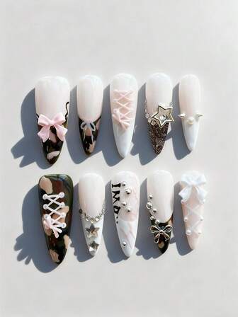 Anime 10 Stück süße Schleifen-Musik-Noten-Stern-Elemente hochwertige handgefertigte Kunstnägel + 3 Stück doppelseitiger Kleber, Y2K französischer Stil Strass-Kette Polka-Punkt abnehmbare Nail-Art-Aufkleber, geeignet für Feiertage, Partys, Tanzen und den täglichen Gebrauch