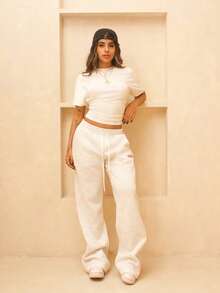 Rayane Ketlyn Women's Summer Minimalist Y2K Basic Daily Wear Casual Back To School Streetwear Stretchy White Loose Ruched Crop Tees