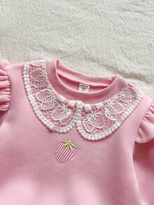 Vintaside Kids 女童春秋季圆领长袖清新时尚简约连帽衫搭配休闲简约草莓印花长裤套装，适合温和天气外出、露营或日常休闲穿着。 - 粉色 - 查看 6