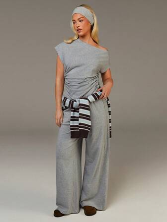 Athîral Women's Casual Grey Off-Shoulder Loungewear Set,Featuring A Short-Sleeved Loose Top Paired With Wide-Leg Pants, Comfortable And Casual Loungewear/Streetwear Option,Soft And Comfortable Knit Fabric, Grey Set,Off-Shoulder Batwing Sleeve Design,Women's Summer Set,Christmas Pajamas, New Year Clothes