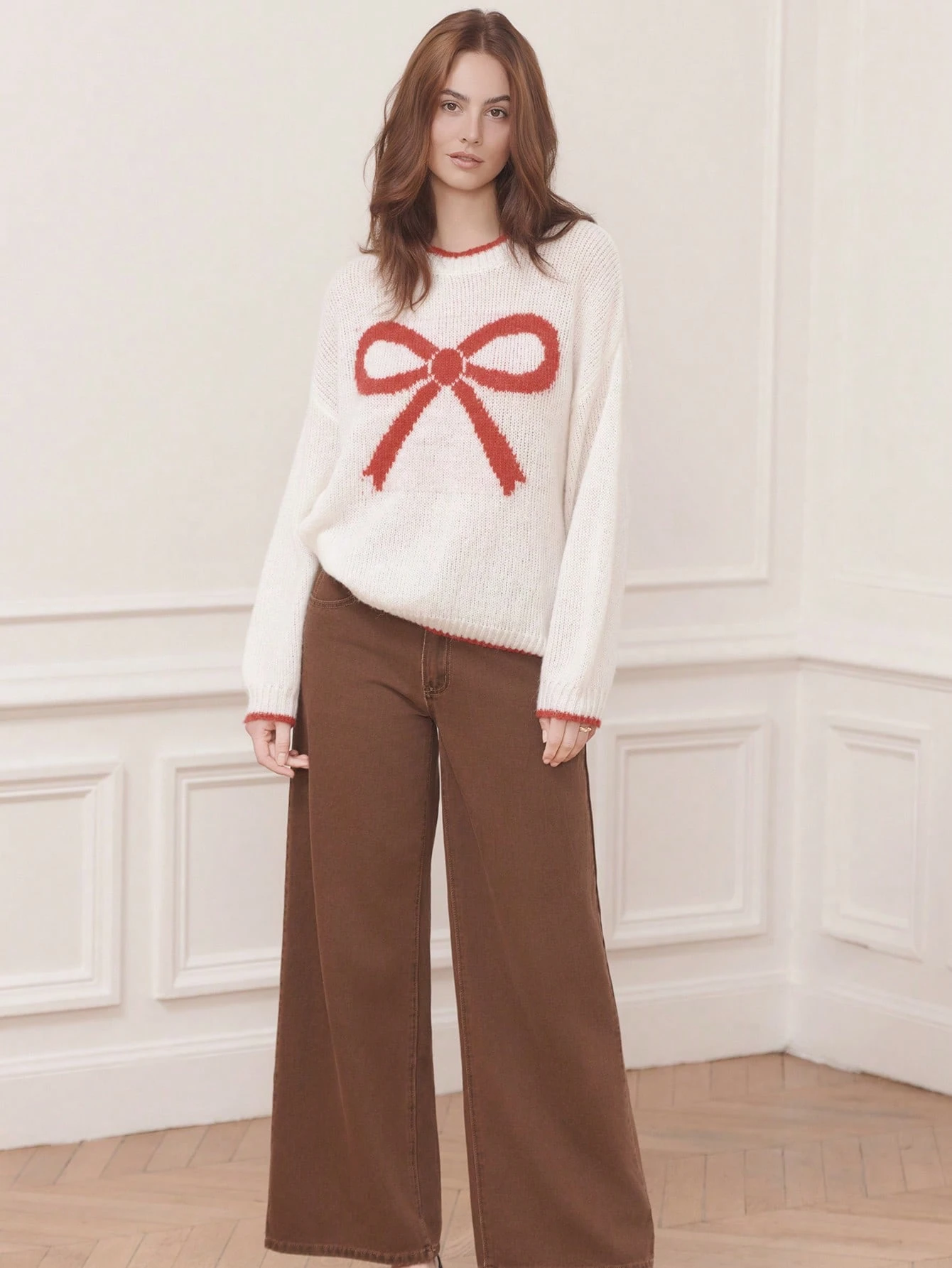 Gemütlicher oversized Pullover mit roter Schleife vorne, süß für Herbst und Winter