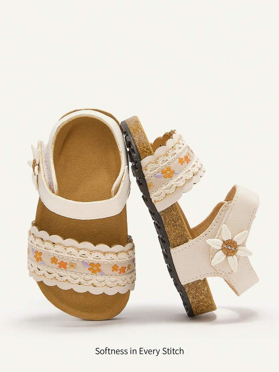 Cozy Pixies 可爱花卉刺绣休闲女童平底凉鞋 - 杏色 - 查看 1