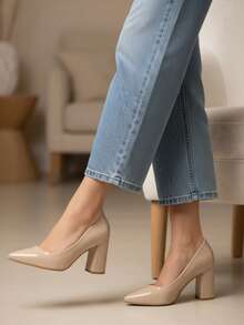Women Pumps - Avena - View 2