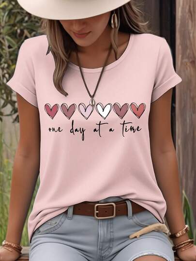 SHEIN LUNE Plus Size Heart & Letter Slogan Round Neck Short Sleeve T-Shirt, Fashion