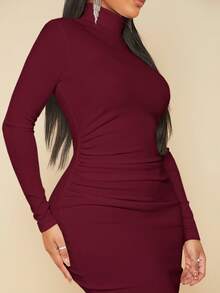 SHEIN SXY 高领纯色修身褶皱白色长款连衣裙 - 酒紅色 - 查看 5