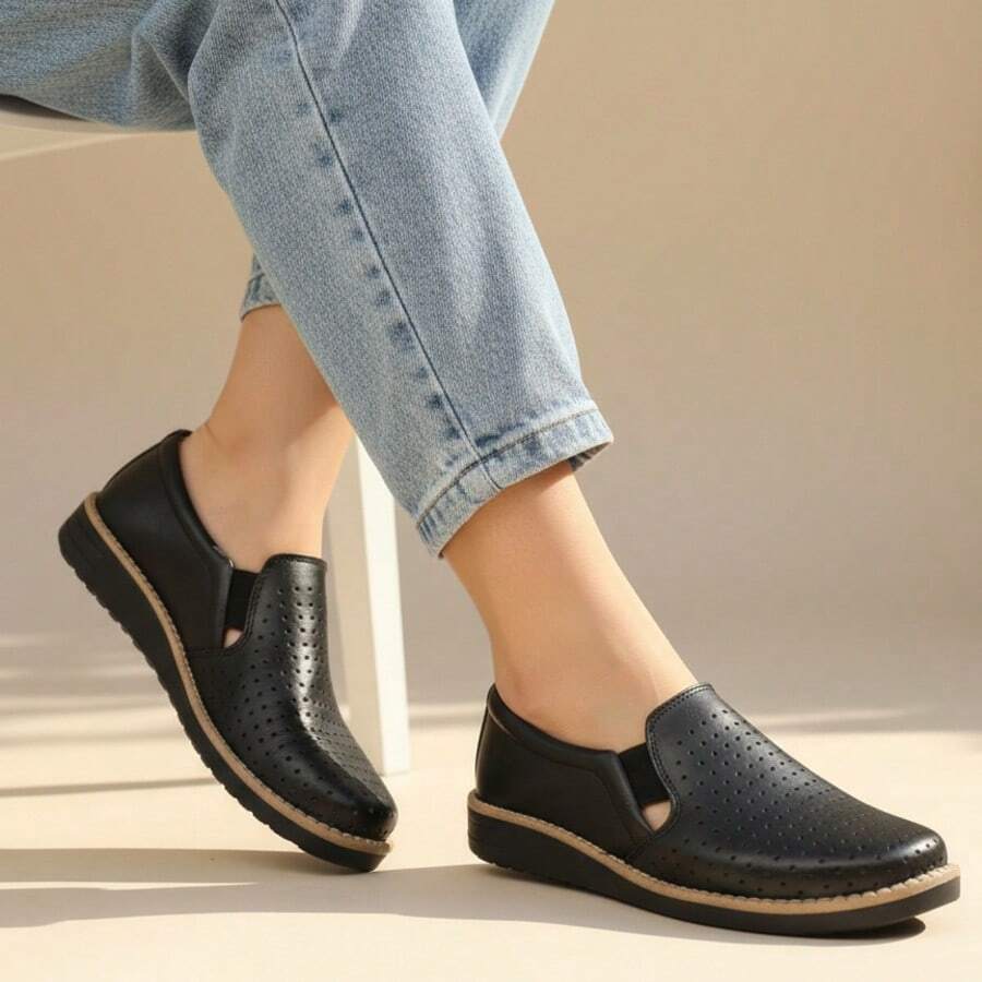 Women Loafers Shoes - Black - View 1