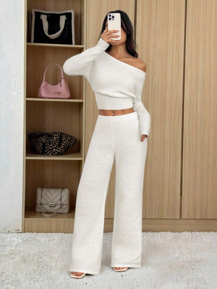 SHEIN PETITE 女式纯白色不对称领口长袖上衣和裤子休闲针织套装，适合休闲、居家和日常穿着 - 白色 - 查看 1