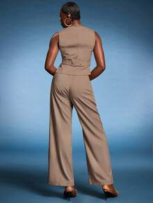 Normani 2025夏季新款时尚音乐节及毕业典礼休闲套装：亚麻质感无袖上衣，纽扣设计，搭配卡其色直筒裤，适合休闲、海滩、日常穿着/亚麻裤套装/夏季裤装套装/女士夏季服装/阔腿裤套装 - 卡其色 - 查看 3