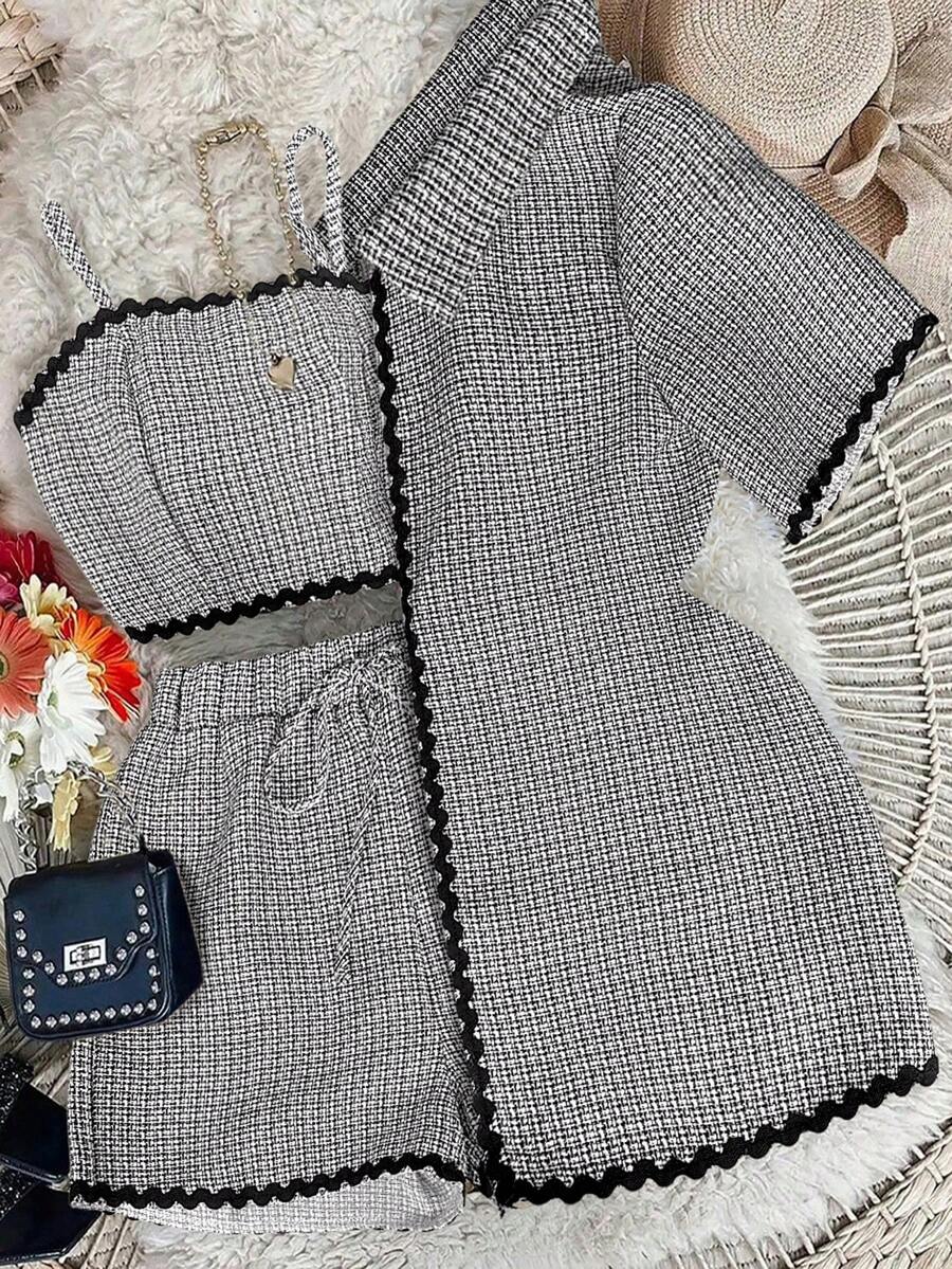 GlowEve 3件套秋季新款通勤学院风优雅休闲返校简约办公撞色梭织面料拼接荷叶边短袖长款开衫+超短吊带背心+直筒短裤女装 - 黑與白 - 查看 1