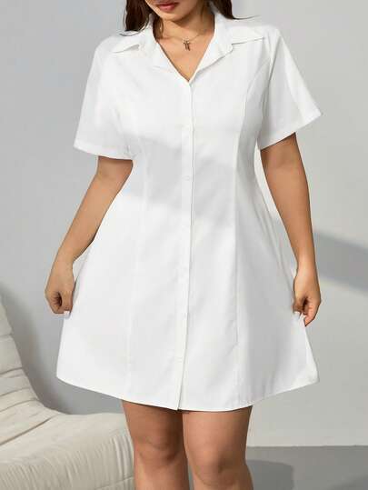 SHEIN EZwear 大码修身短袖衬衫裙，适合春夏过渡季节穿着