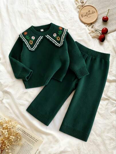 SHEIN 女童花卉刺绣长袖毛衣和针织裤休闲套装，秋冬绿色两件套女童，女童编织绿色套装，女童毛衣套装两件套，幼儿女童可爱复古风冬季女童套装，幼儿女童绿色两件套女童毛衣套装，冬季女童套装，女童春秋套装两件套，幼儿女童可爱复古风女童针织套装，女童毛衣套装，儿童两件套冬季女童套装，女童罗纹套装，女童针织套装，女童毛衣套装，女童套装，女童春秋套装，儿童长袖套装，女童保暖两件套，幼儿女童冬季服装，女童裤装，幼儿女童两件套冬季绿色女童套装