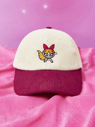 THE POWERPUFF GIRLS X SHEIN 这款女士简约配色棒球帽，饰有飞警图案刺绣Logo，可调节头围，秋冬季保暖灯芯绒材质，适合日常出行、通勤和户外运动，也是馈赠亲友的理想之选。