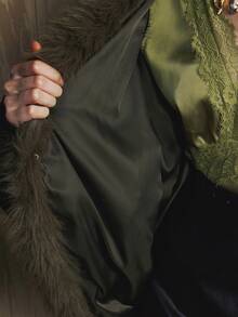 Revavyn Áo khoác đi làm cổ chữ V chắp vá bằng lông giả cho nữ - xanh quân đội - Xem 9