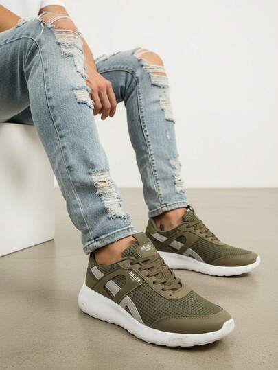 Tenis deportivos para caballero color verde militar con suela blanca ligera - diseño transpirable tipo running, cómodo y moderno para uso diario o entrenamiento