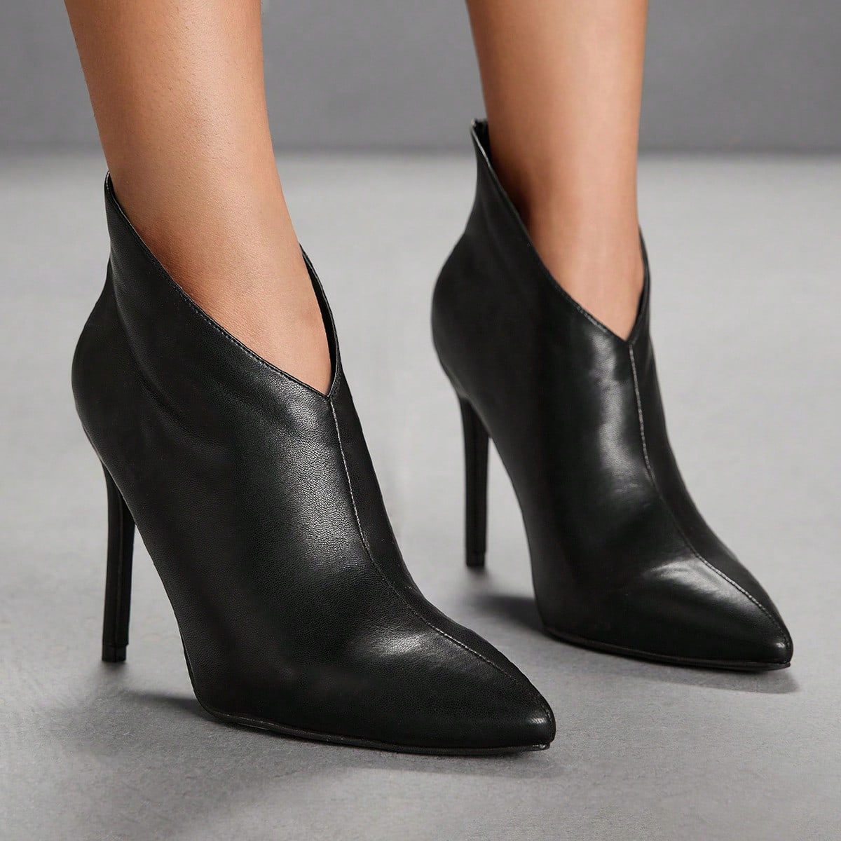 Botas de tobillo negras minimalistas y sexys con tacón de aguja para mujer para fiestas y Navidad