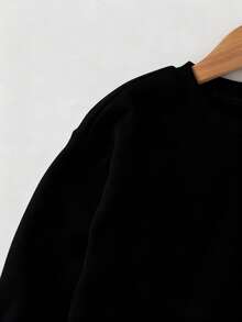 男童休闲可爱圣诞老人“HO HO HO”印花长袖圆领卫衣，适合外出、度假、圣诞节、秋冬季穿着。 - 黑色 - 查看 7