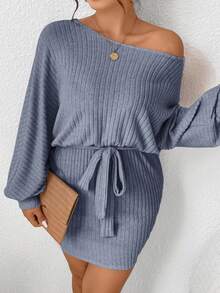 SHEIN Frenchy Đầm thời trang ôm sát tay cánh dơi lệch vai màu trơn cỡ lớn cho nữ - Màu xanh nhạt - Xem 1