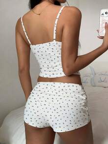 SHEIN EZwear 两件套女士休闲花卉小熊印花蕾丝边吊带背心和短裤套装，适合夏季、秋冬季节以及性感家居服穿着。 - 彩色 - 查看 2