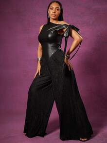 Vixey Kunstleder Stretch PU asymmetrischer Ausschnitt mit Selbstbindegürtel, Crinkle Satin Jumpsuit mit weitem Bein - Schwarz - Übersicht 1
