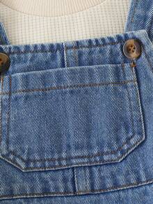 SHEIN 2 pièces/Set Pantalon salopette en jean bleu clair à la mode pour bébés garçons/unisexe avec poches et T-shirt à manches longues blanc, convient pour le printemps, l'automne, le style casual