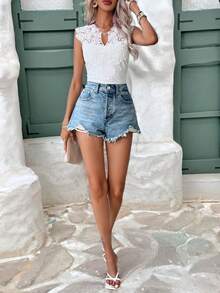 SHEIN Frenchy 女士背心，蕾絲拼接法式紋理背心 - 白色 - 查看 4