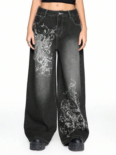 Grunge Punk Jeans femme relaxed fit, style grunge, effet vintage usé, avec imprimé croix et vignes surdimensionné