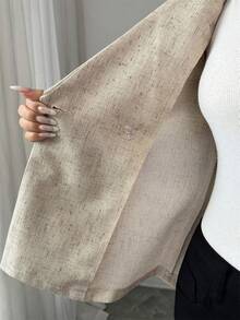 SHEIN Clasi 女款法式風情仿珍珠鈕扣裝飾 A 字版長袖夾克，米色優雅辦公外衣，收腰設計時尚秋季外套 - 卡其色 - 查看 7
