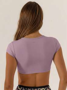 Aralina 女士纯色深V领扭结露脐短袖运动T恤 - 紫丁香色 - 查看 2