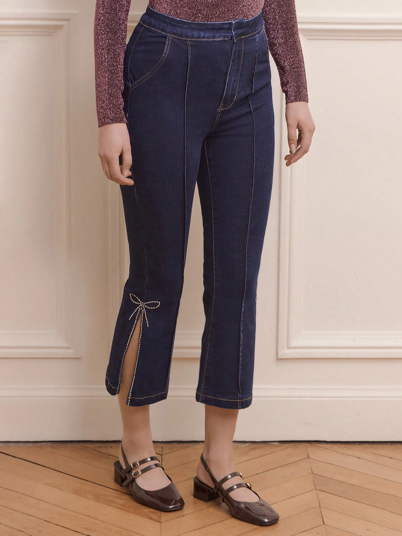 Denim Stretch Crop Capri Jeans mit Strass-Schleife am Knöchel, vintage, süß für Partys und Weihnachten