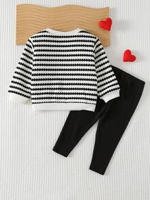 Cozy Pixies 2pcs Baby Girl Textured Striped Heart Pattern Crew Neck Long Sleeve Fleece Sweatshirt And Elastic Waist Leggings Set - Black and White - View 2