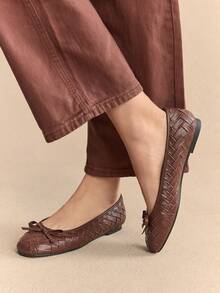 Rosivie 舒适简约圆头杏色女式平底鞋 - 咖啡棕 - 查看 7