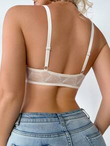 DesireSculpt 1pc Fashionable Lace Minimalist Front Closure Wireless Bra - Beige - View 2
