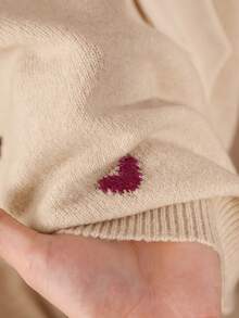 CosyJoli Áo len chui đầu hở lưng cổ chữ V họa tiết trái tim màu be cỡ lớn cho mùa thu/đông - Màu be - Xem 7