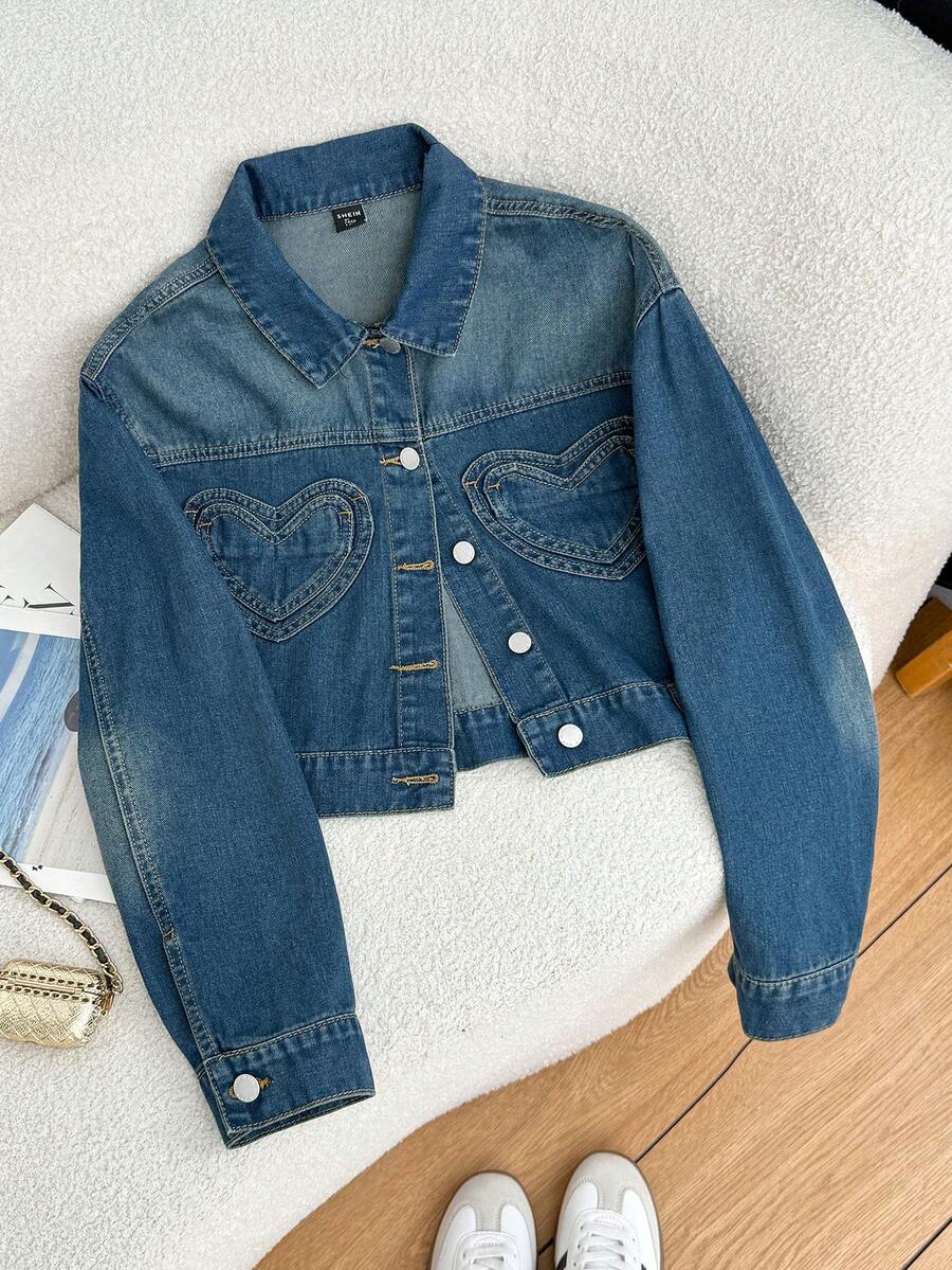 SHEIN 少女时尚休闲 Y2K 复古酷炫街头返校学院风心形前袋短袖蓝色牛仔外套，适合少女日常穿着，柔软舒适，也适合少女秋冬季派对、音乐节和街头服饰。