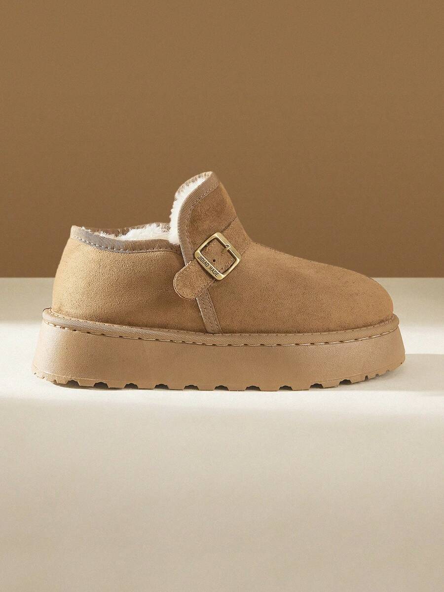 Mode Herfst en Winter Warme Sneeuwlaarzen Dames Laarzen Klassieke Warme Bont Schoenen Student Dames Korte Laarzen kopen vanaf een prijs van 24