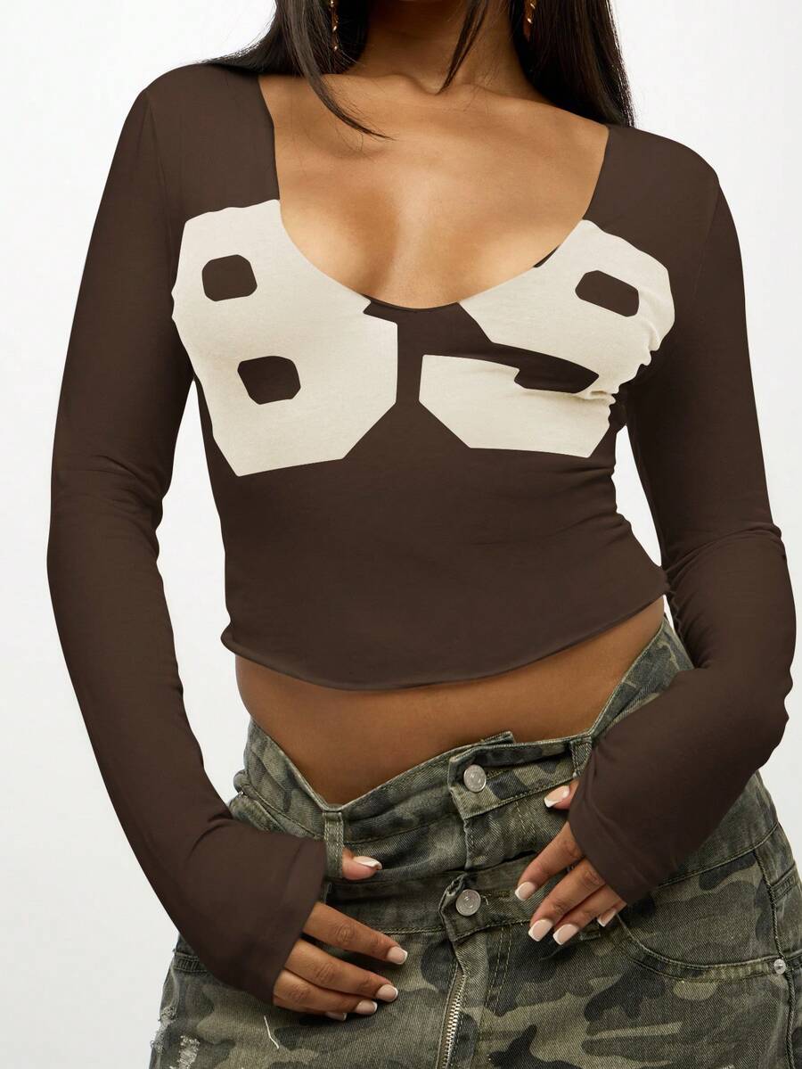 SUMWON WOMEN Áo crop top tay dài cổ tròn in hình con bò thiết kế ngực cho trang phục thường ngày mùa thu đông - Màu nâu Sô-cô-la - Xem 1