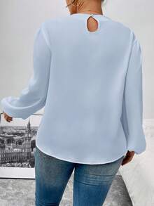 SHEIN Privé 大码女士优雅通勤办公百搭立领褶皱肩长袖衬衫，秋冬款 - 淺藍色 - 查看 2