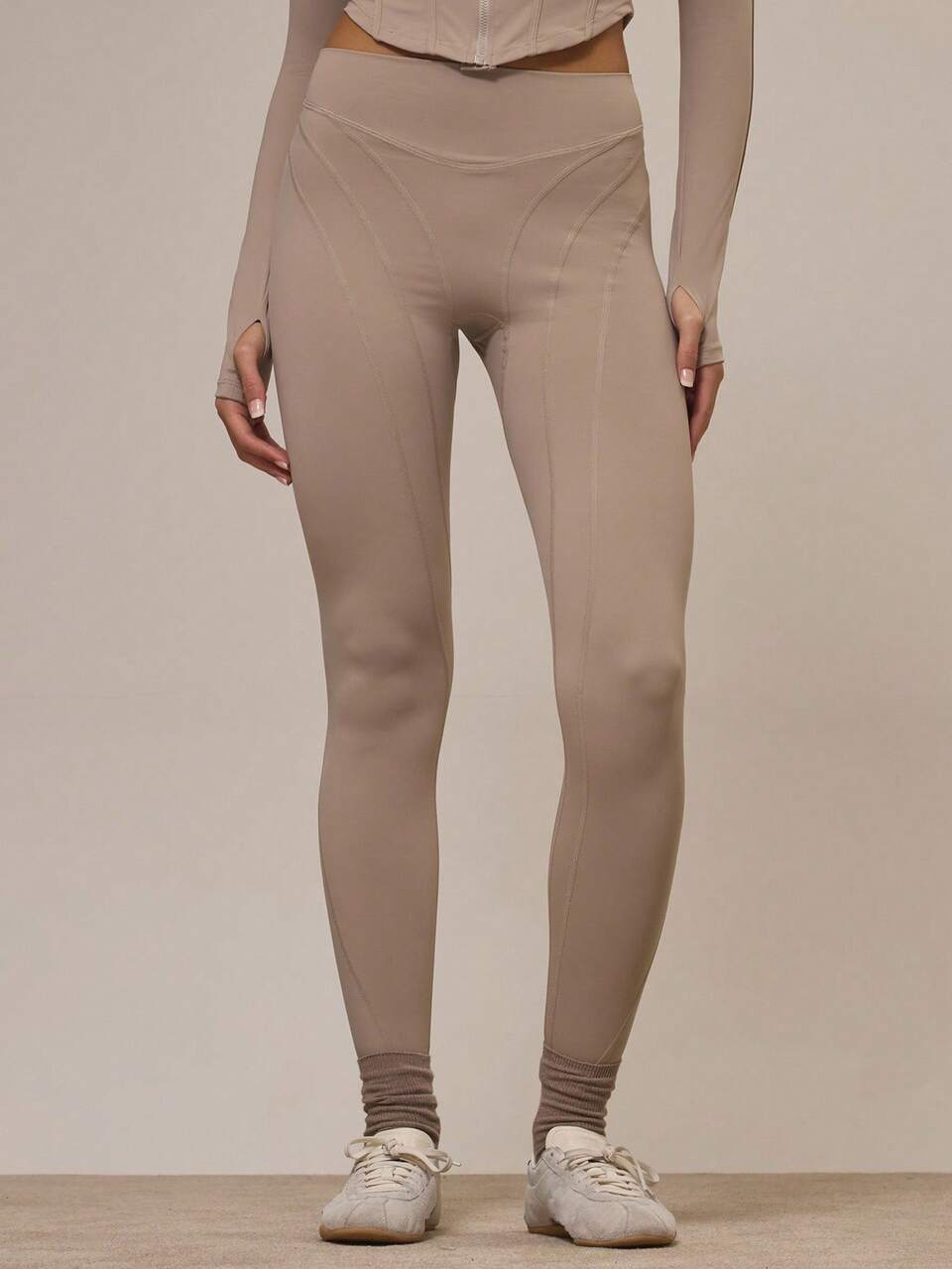 Active Contour Piping S Leggings Workout Cute Cinnamon Swirl Winter