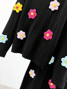 GlowEve CURVE مجموعة بنطلون وسترة محبوكة بطبعة زهرية للمرأة ذات المقاسات الكبيرة - متعدد الألوان - مشاهدة 5