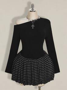 SHEIN ICON Plus Size Women's Autumn/Winter Fashion Sexy Avant-Garde Bold Punk Style Black Backless Ripped Slim Fit T-Shirt And Black And Gray Striped Tulip Skirt Casual Set - Black - View 3