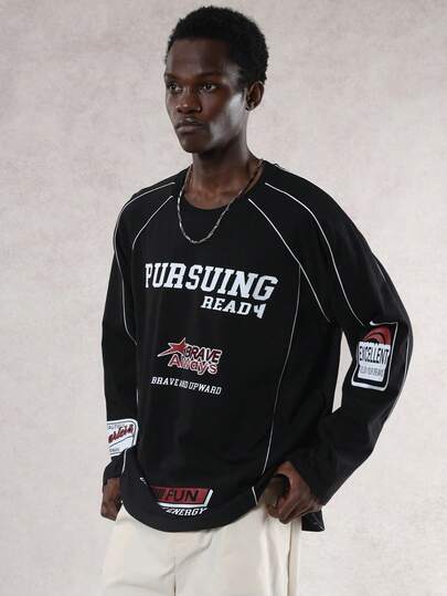 DAZY Camiseta negra de cuello redondo con estampado de letras y rayas decorativas para hombre, otoño