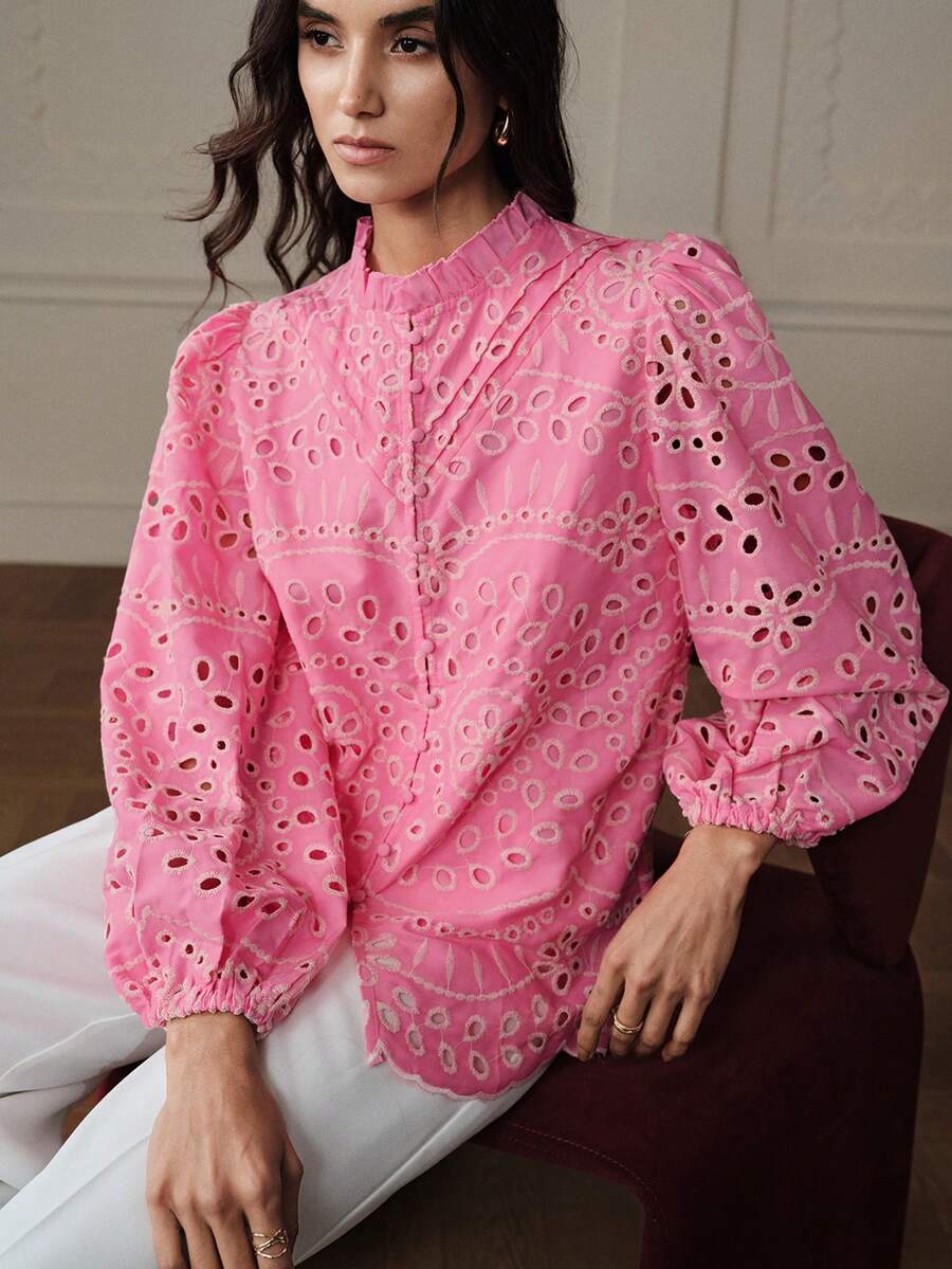 Aveloria Rosie Nueva blusa casual de estilo francés para otoño con bordado intrincado, diseño calado y detalle de volante plisado, de manga larga - Rosa - Ver 1