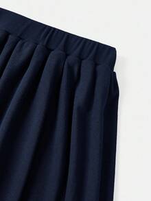 SHEIN Serisse Kids 少女两件套，不对称下摆长袖上衣搭配A字中长裙，优雅复古风，适合外出、派对、毕业典礼等场合，也可作为日常休闲穿着。 - 藏蓝色 - 查看 9