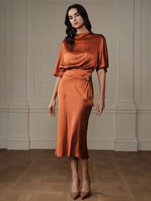 Aveloria Rosie 2pcs Set: Batwing Sleeve Loose Crop Top & Satin Ruched Bodycon Midi Dress - Burnt Orange - View 4