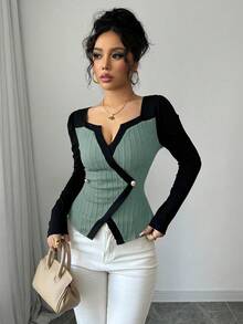 Elenzga 女士时尚优雅休闲T恤，长袖撞色拼接钥匙孔领口，镂空领，A字不对称下摆，仿纽扣设计，杏色提花和黑色针织图案T恤，春季女装上衣 - 彩色 - 查看 4